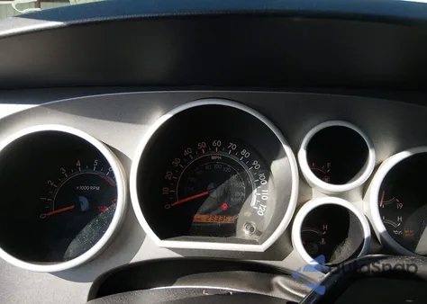 2013 Toyota Tundra Grade V6 z USA, uszkodzony, nr VIN 5TFLU5F15DX030218